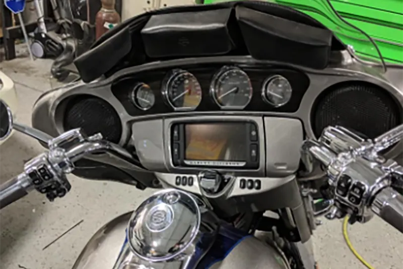 motorcycle audio installation